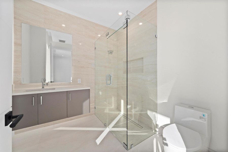 Furnished interior view inside a new home in , Pompano Beach (Image 44). Furnished interior view inside a new home in , Pompano Beach (Image 44).