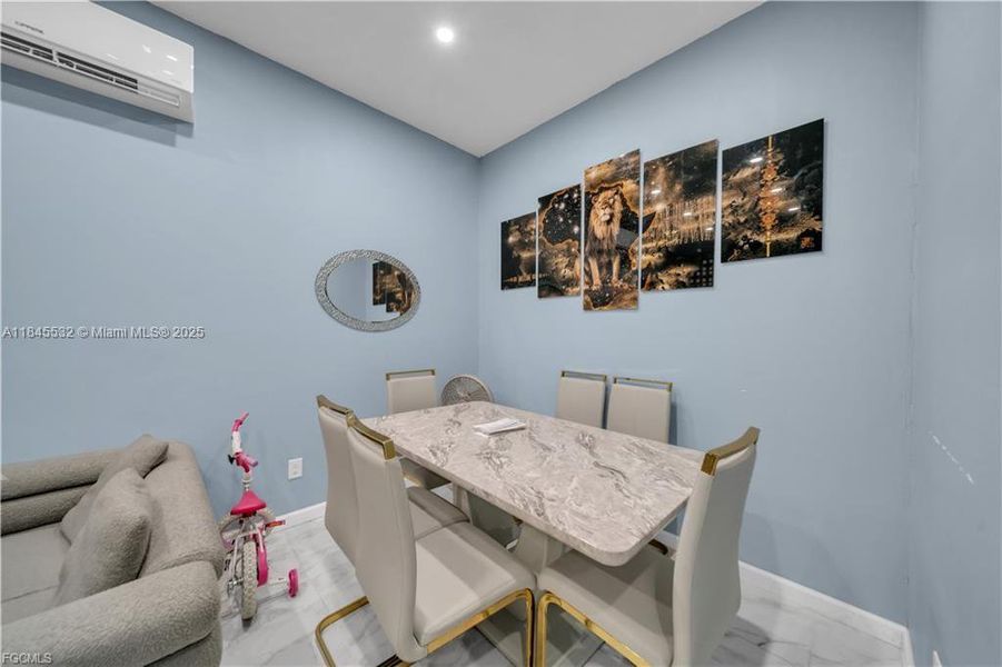 Furnished interior view inside a new home in , Cape Coral (Image 35). Furnished interior view inside a new home in , Cape Coral (Image 35).