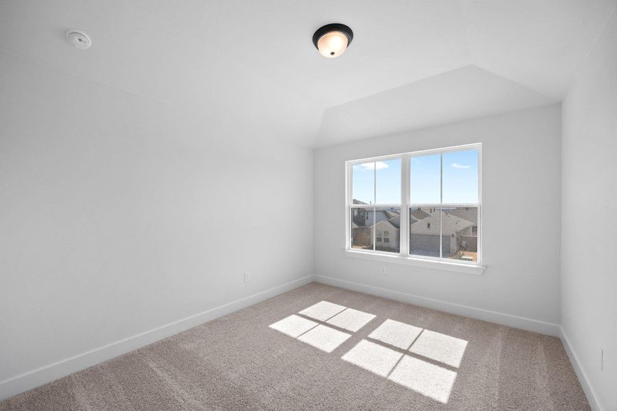 Spacious, unfurnished interior of a new home in Nolina, Georgetown (Image 25).