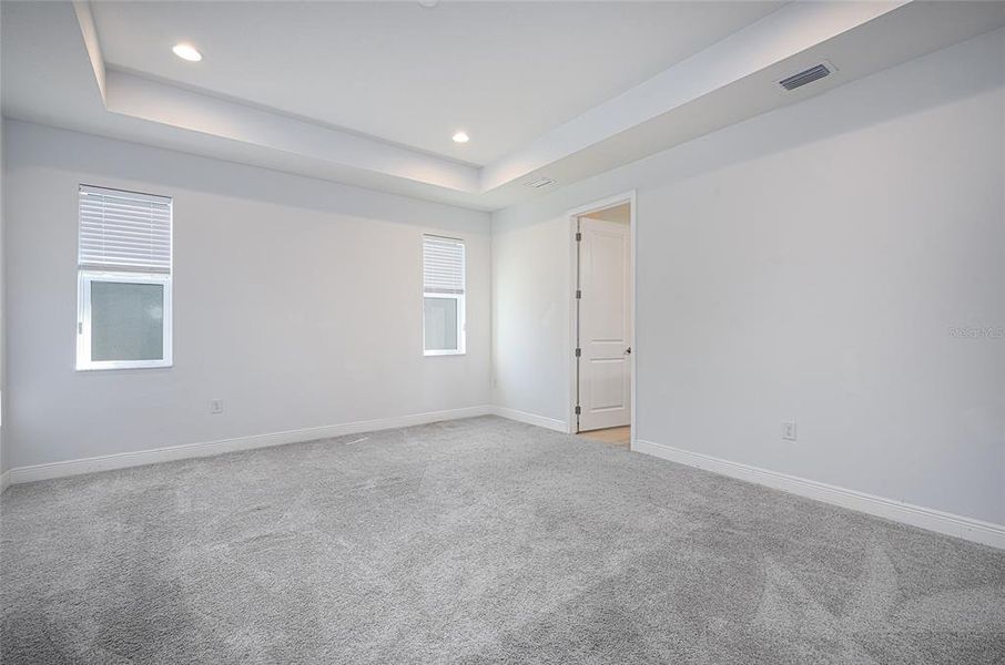 Spacious, unfurnished interior of a new home in , Palmetto (Image 39).