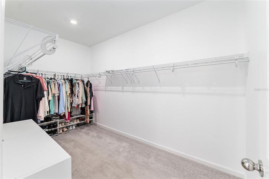 Spacious, unfurnished interior of a new home in Grand Park North, Dunnellon (Image 16).