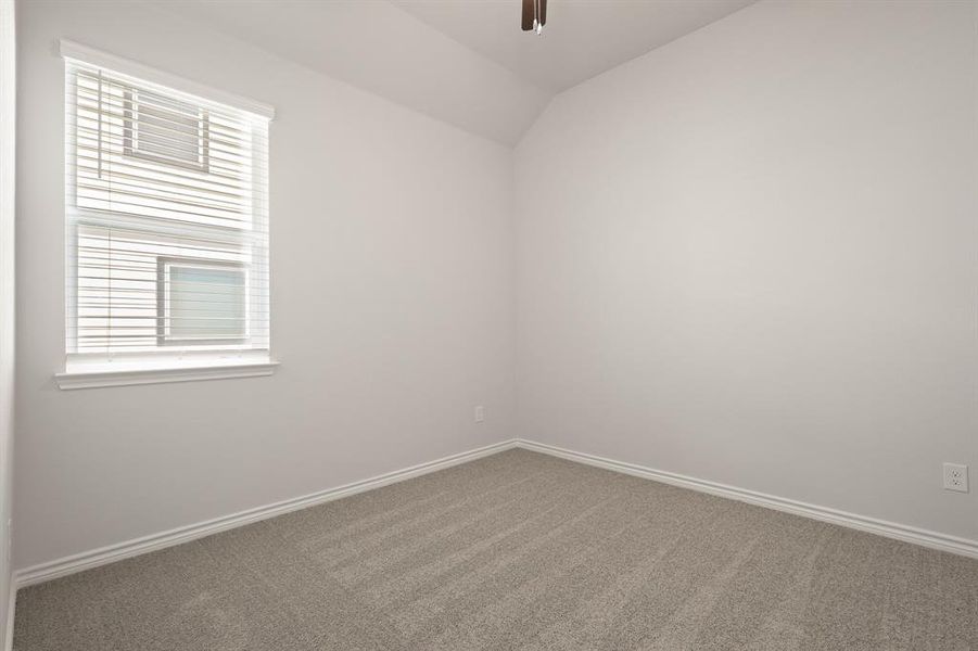 Spacious, unfurnished interior of a new home in Deer Creek, Fort Worth (Image 21).