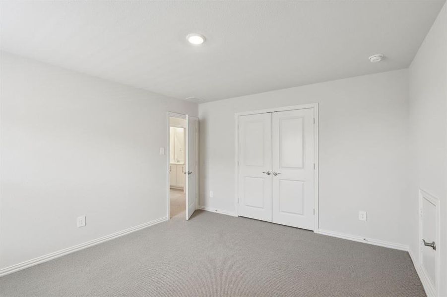 Photo is not of the actual home, but is an inspirational photo of builder’s model home and may depict options, furnishings, and/or decorator features that are not included.