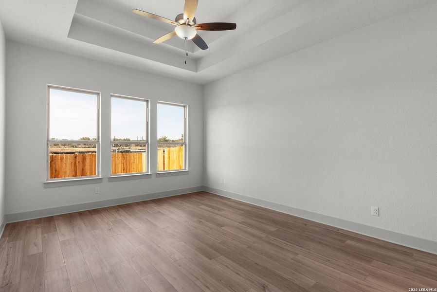 Spacious, unfurnished interior of a new home in Davis Ranch, San Antonio (Image 16).