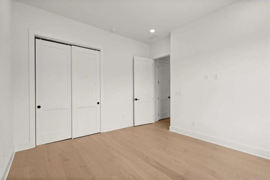 Spacious, unfurnished interior of a new home in The Gathering – Alpharetta, Alpharetta (Image 33).