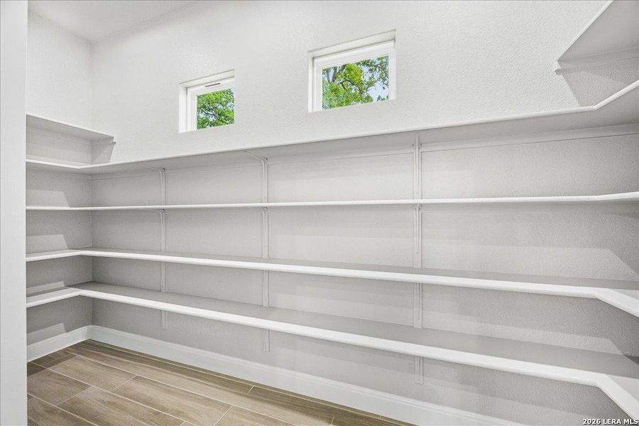 Spacious, unfurnished interior of a new home in , La Vernia (Image 73).