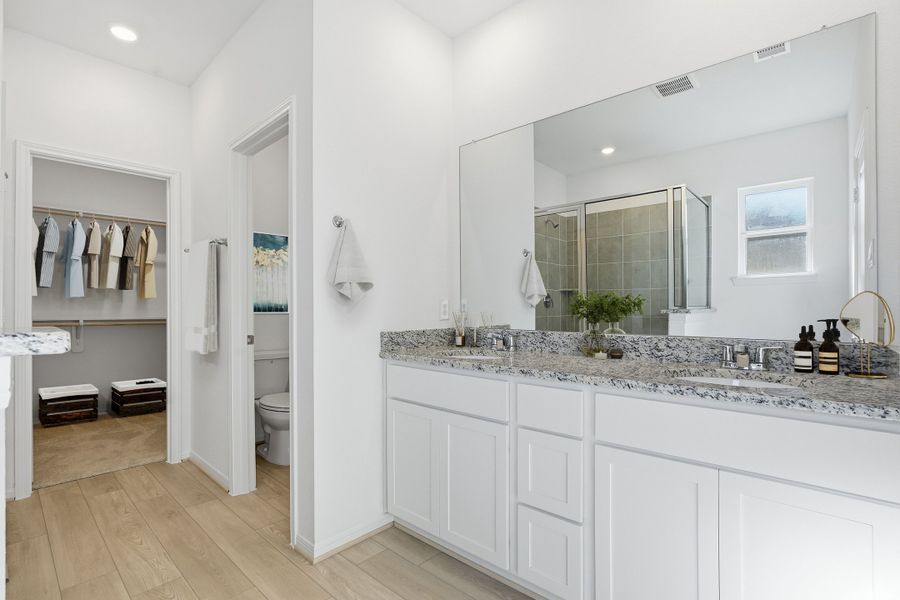 Furnished interior view inside a new home in Hockley Meadows, Hockley (Image 7).