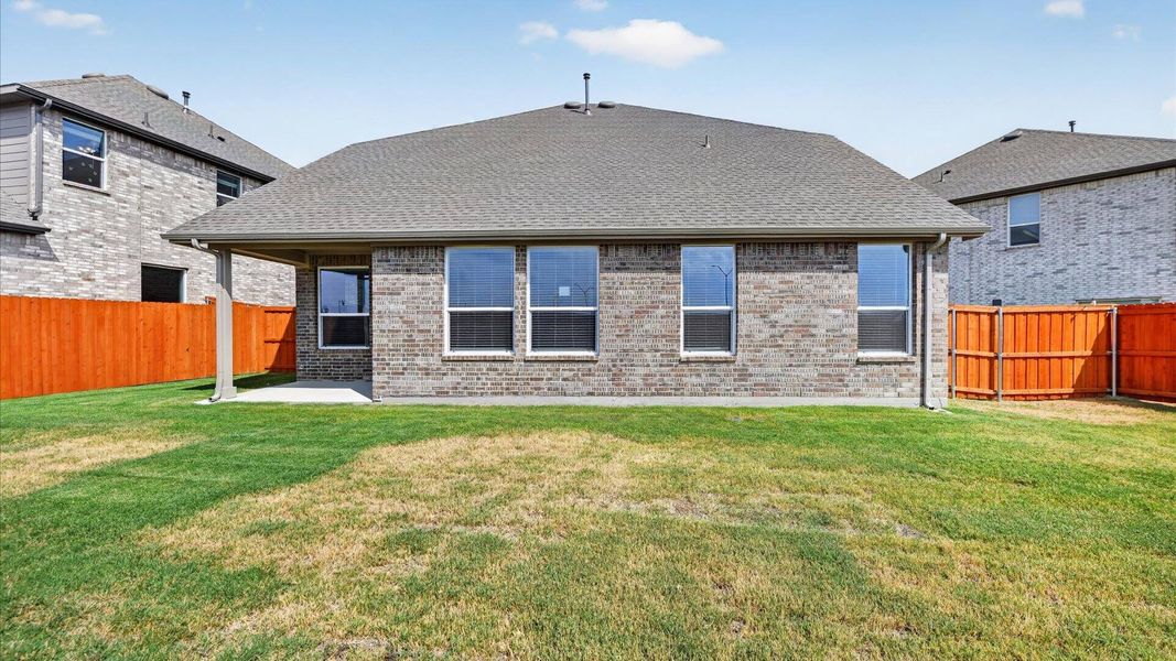 Representative exterior details of a home built from the The Palm by D.R. Horton in Morningstar, Aledo (Image 24). Representative exterior details of a home built from the The Palm by D.R. Horton in Morningstar, Aledo (Image 24).