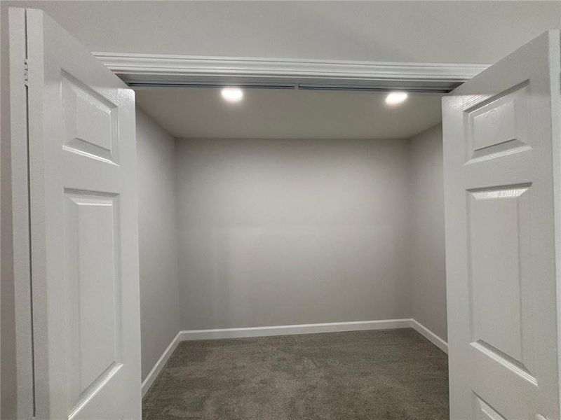 Spacious, unfurnished interior of a new home in , Grayson (Image 28).