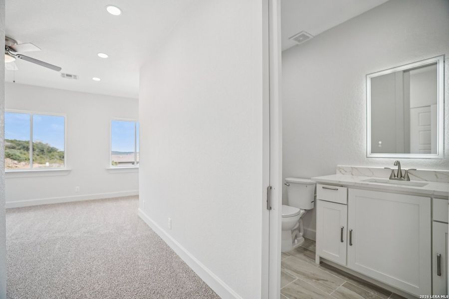 Spacious, unfurnished interior of a new home in , San Antonio (Image 36).