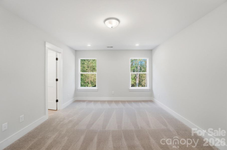 Spacious, unfurnished interior of a new home in Blythe Mill Townhomes, Waxhaw (Image 31). Spacious, unfurnished interior of a new home in Blythe Mill Townhomes, Waxhaw (Image 31).