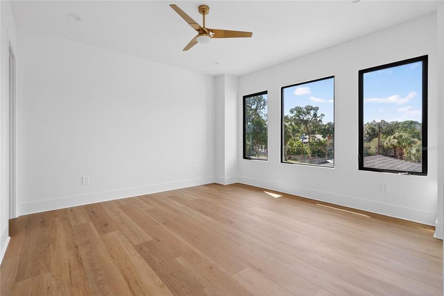 Spacious, unfurnished interior of a new home in , Tampa (Image 80). Spacious, unfurnished interior of a new home in , Tampa (Image 80).