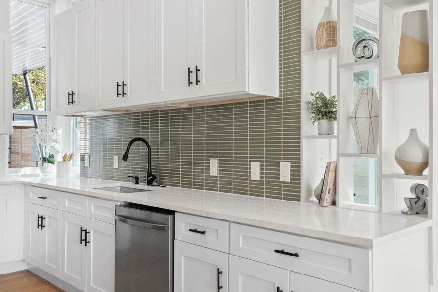 modern backsplash