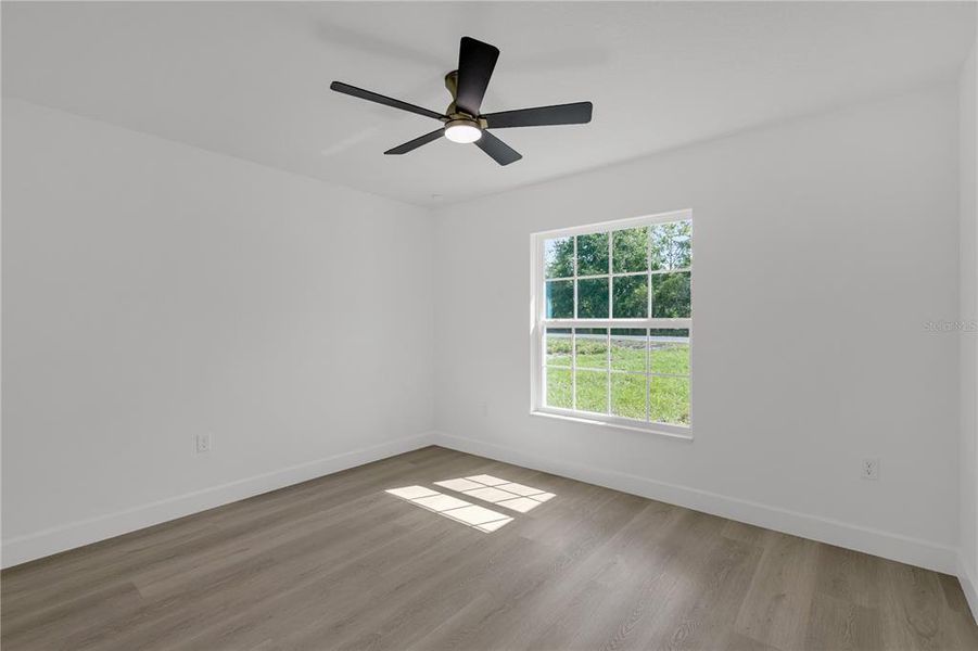 Spacious, unfurnished interior of a new home in , Ocala (Image 23).