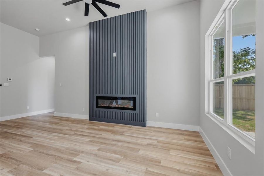 Spacious, unfurnished interior of a new home in , Dallas (Image 17).