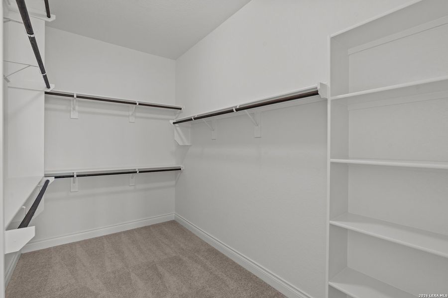 Spacious, unfurnished interior of a new home in Bison Ridge, San Antonio (Image 41).