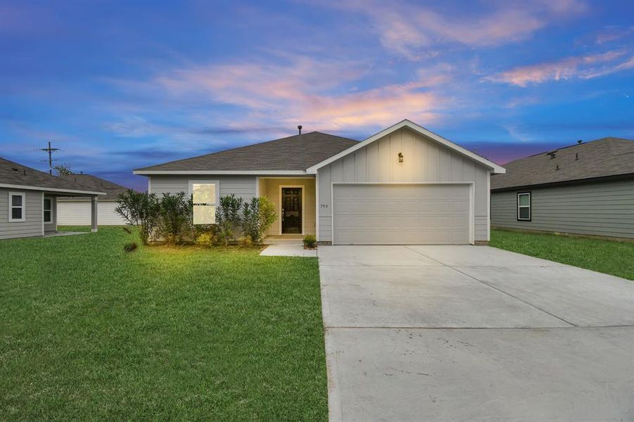 Welcome home to 795 E Houston Street! A warm, welcoming craftsman-style home awaits!