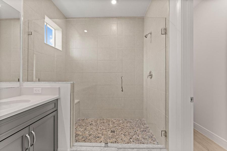 US_SEFL_Eastwind_Lot 156_Owners Bath 2