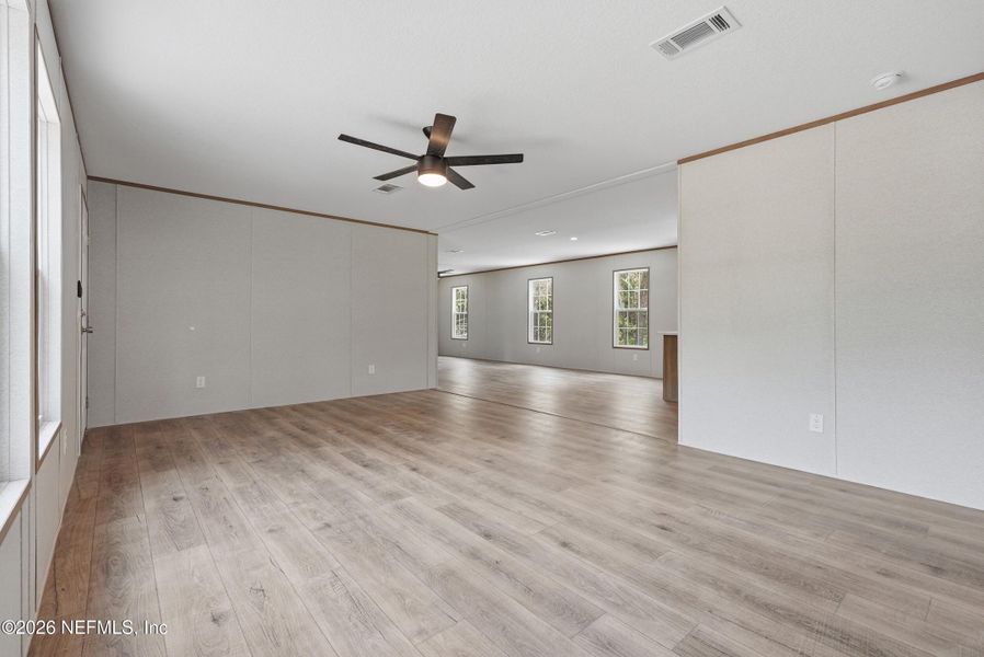 Spacious, unfurnished interior of a new home in , Keystone Heights (Image 19).