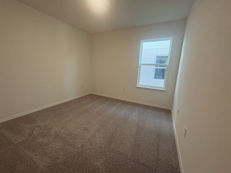 Spacious, unfurnished interior of a new home in Villamar, Winter Haven (Image 38).