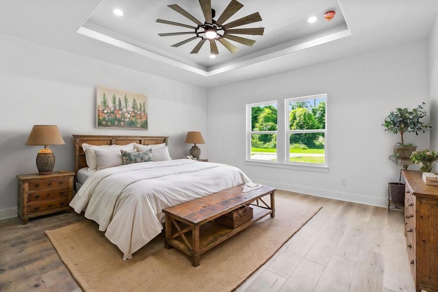 Furnished interior view inside a new home in , Onalaska (Image 7).