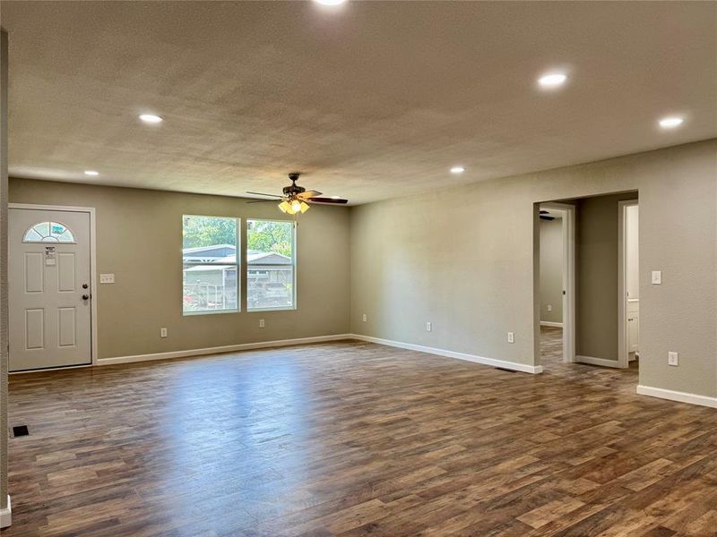 Spacious, unfurnished interior of a new home in , Mabank (Image 8). Spacious, unfurnished interior of a new home in , Mabank (Image 8).