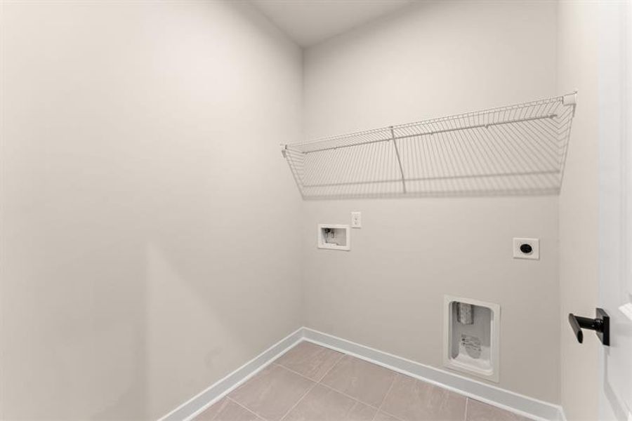 Spacious, unfurnished interior of a new home in Indigo Bay, Myrtle Beach (Image 23).