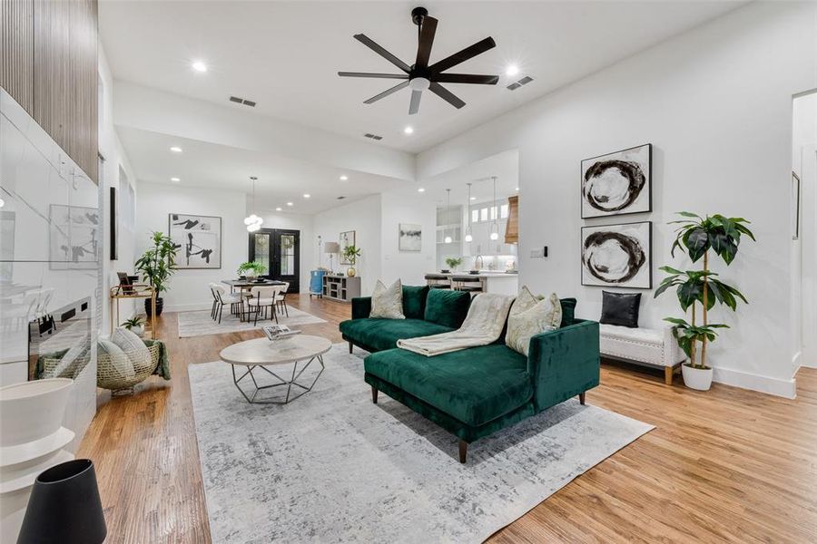 Furnished interior view inside a new home in , Dallas (Image 17).