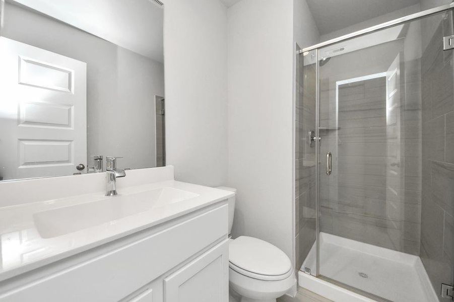 Furnished interior view inside a new home in Winfield Lakes, Fresno (Image 25).