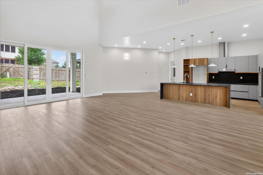 Spacious, unfurnished interior of a new home in , San Antonio (Image 29). Spacious, unfurnished interior of a new home in , San Antonio (Image 29).