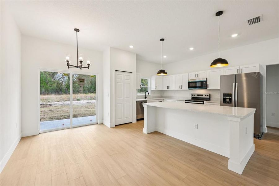 Furnished interior view inside a new home in , Ocklawaha (Image 16).
