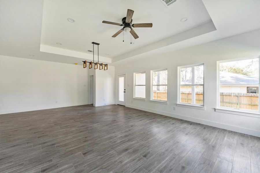 Spacious, unfurnished interior of a new home in , Montgomery (Image 24).