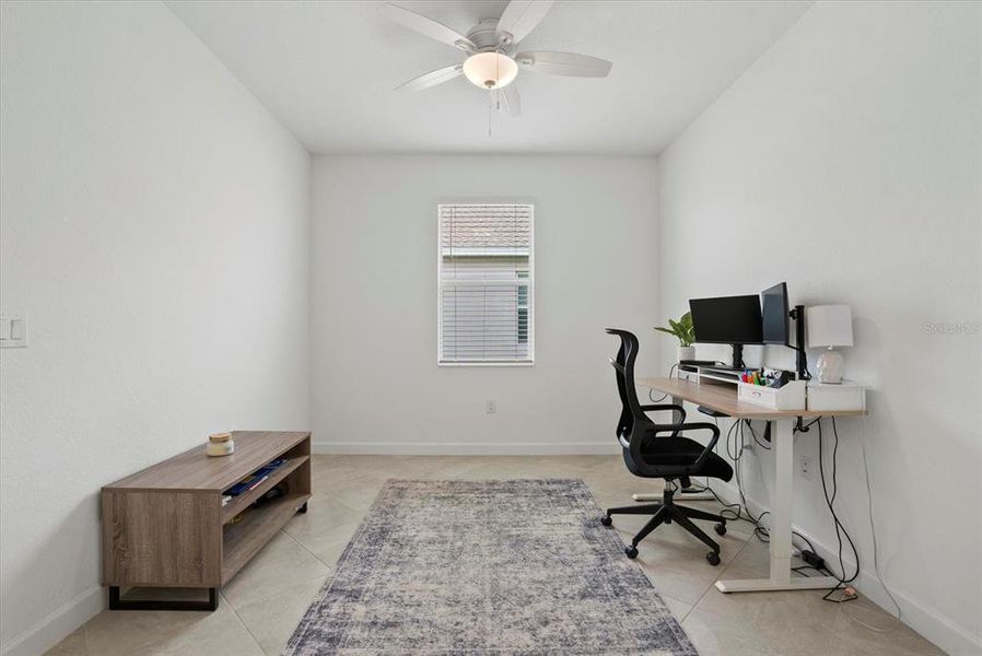Furnished interior view inside a new home in , Englewood (Image 16).