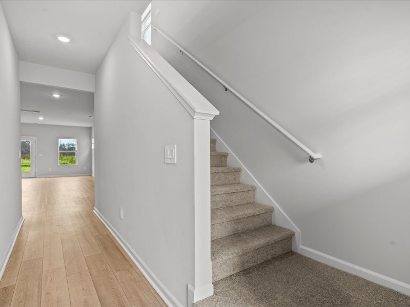 Spacious, unfurnished interior of a new home in Pleasant Brook, Piedmont (Image 9).