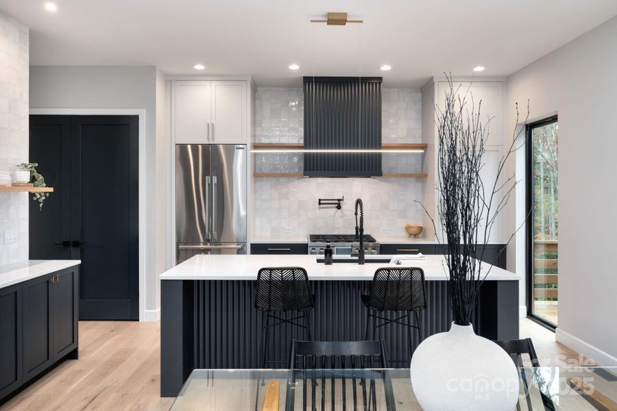 Beautifully Curated Kitchen Accents Beautifully Curated Kitchen Accents