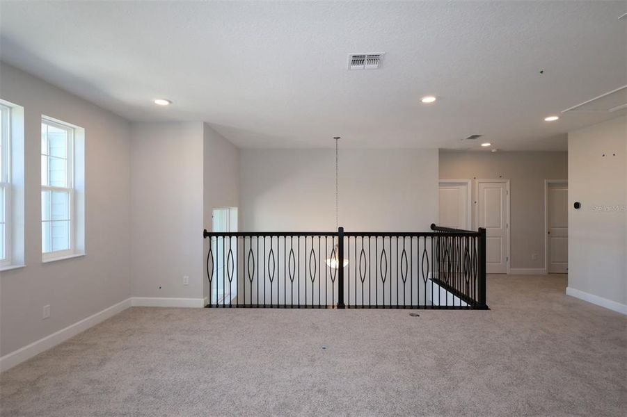Spacious, unfurnished interior of a new home in Center Lake on the Park, St. Cloud (Image 26).