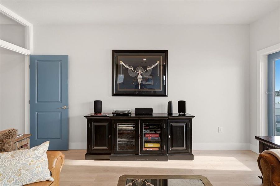 Furnished interior view inside a new home in Emerald Landing at Waterside at Lakewood Ranch – Lake Series, Sarasota (Image 55). Furnished interior view inside a new home in Emerald Landing at Waterside at Lakewood Ranch – Lake Series, Sarasota (Image 55).