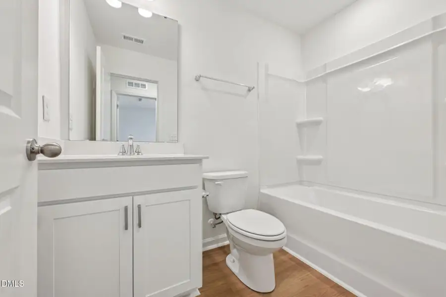 17-web-or-mls-212 Parker Lane-S0503-017