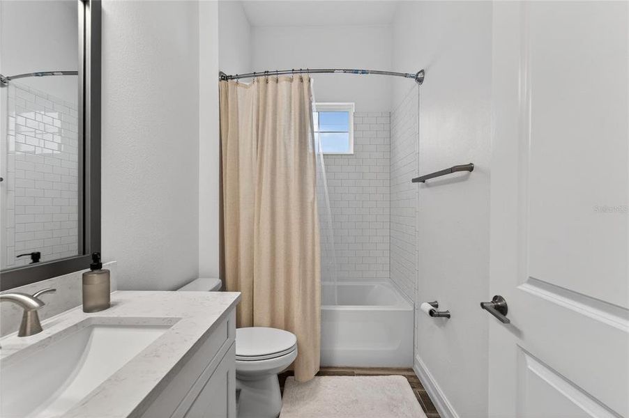 Furnished interior view inside a new home in SouthShore Yacht Club, Ruskin (Image 53). Furnished interior view inside a new home in SouthShore Yacht Club, Ruskin (Image 53).