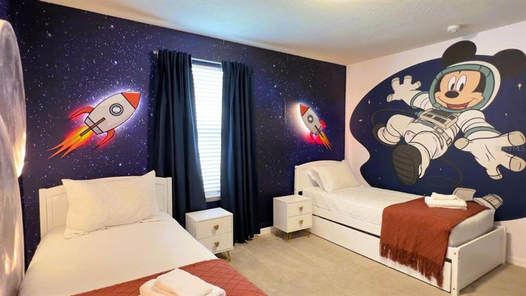 Furnished interior view inside a new home in , Clermont (Image 38).