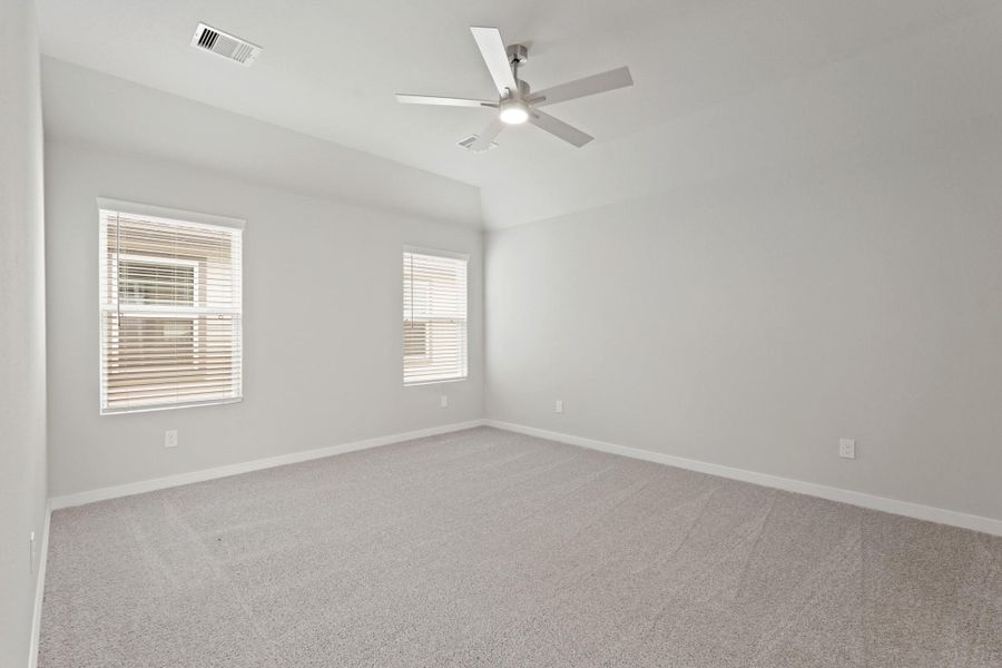 Spacious, unfurnished interior of a new home in Grand Oaks Village, Houston (Image 11). Spacious, unfurnished interior of a new home in Grand Oaks Village, Houston (Image 11).