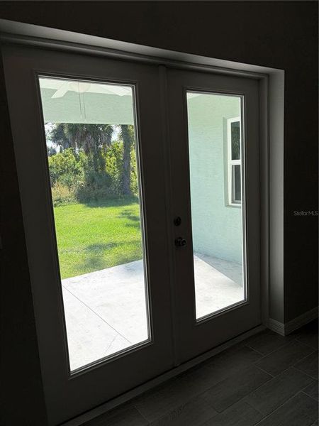 Spacious, unfurnished interior of a new home in , Rotonda West (Image 4).