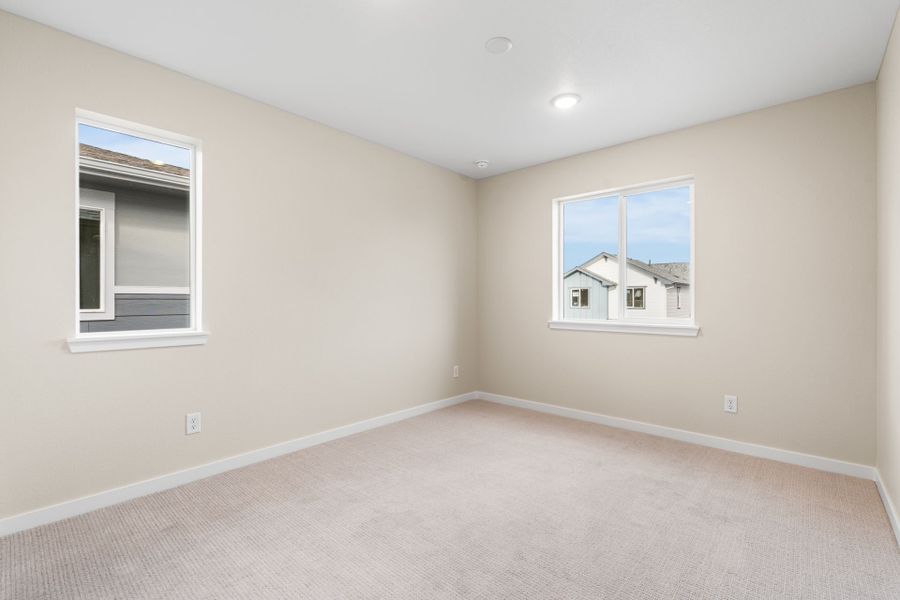 Spacious, unfurnished interior of a new home in Barefoot Village, Longmont (Image 14). Spacious, unfurnished interior of a new home in Barefoot Village, Longmont (Image 14).