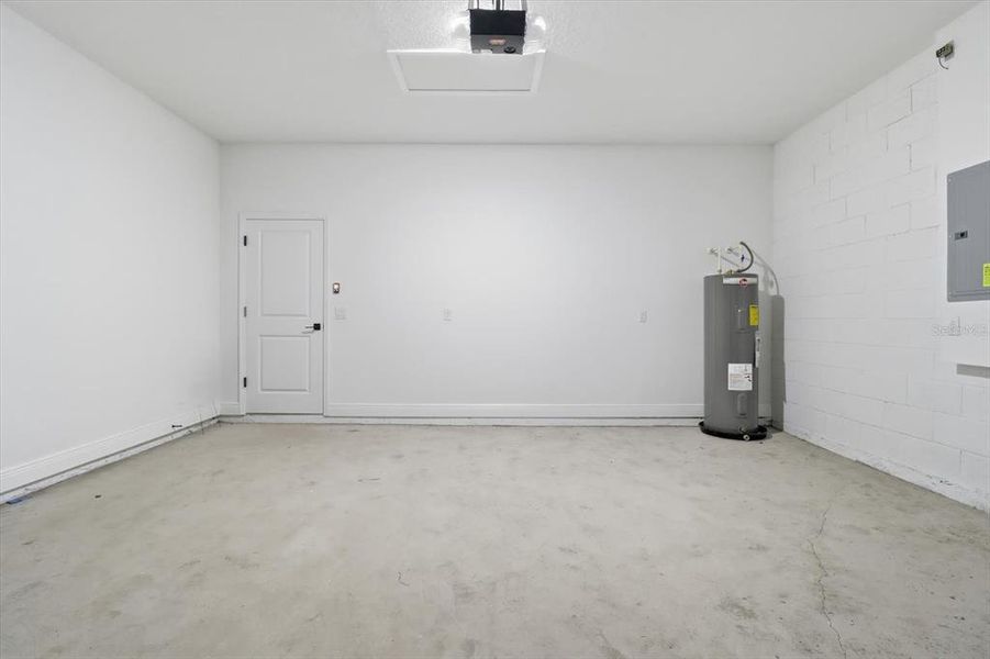 Spacious, unfurnished interior of a new home in , Citrus Springs (Image 19). Spacious, unfurnished interior of a new home in , Citrus Springs (Image 19).