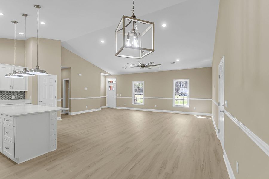 Spacious, unfurnished interior of a new home in , Round O (Image 30).