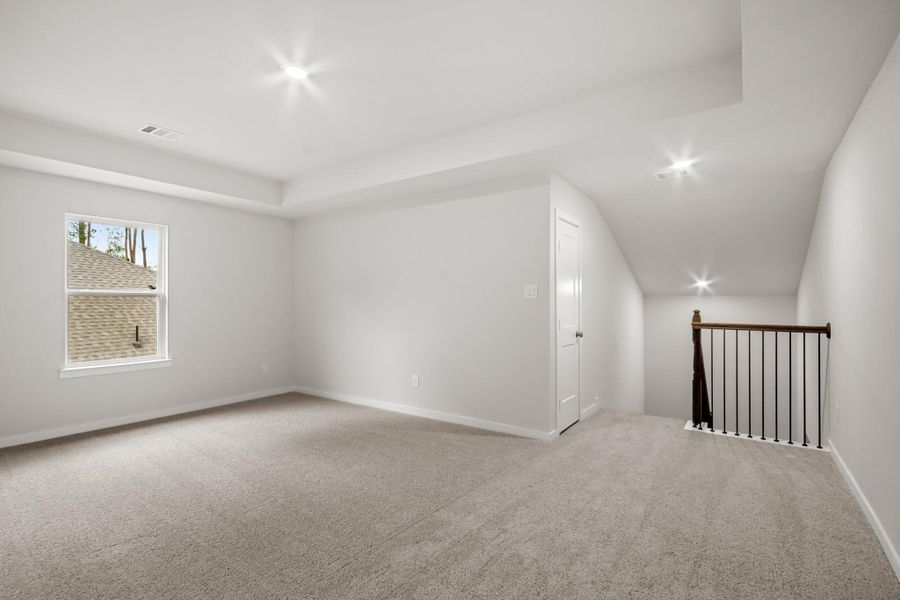 Spacious, unfurnished interior of a new home in The Woodlands Hills, Willis (Image 11).