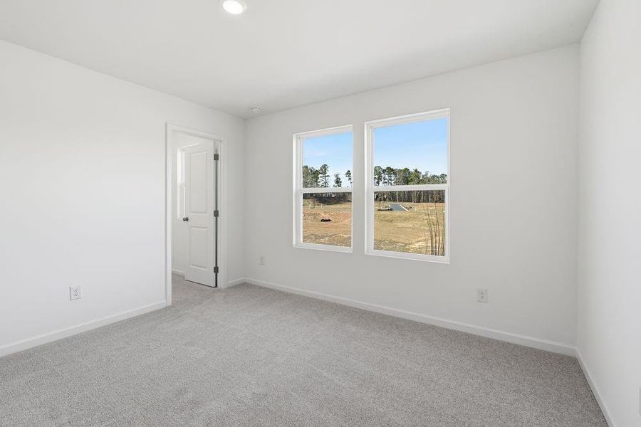Spacious, unfurnished interior of a new home in Windance Lake, Loganville (Image 19).