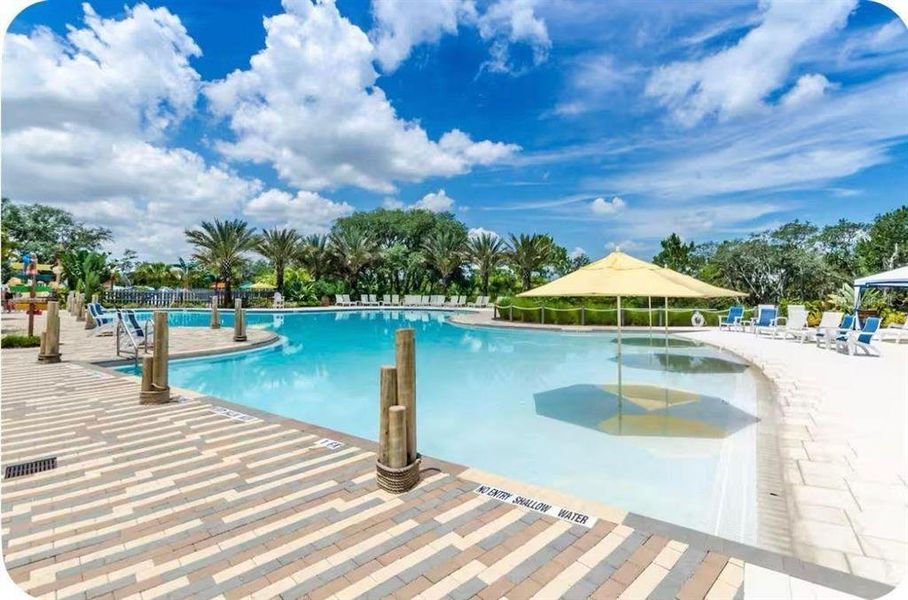 Community amenities in , Davenport (Image 18).