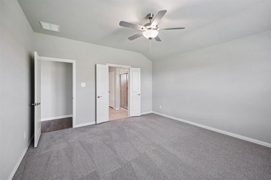 Photo is not of the actual home, but is an inspirational photo of builder’s model home and may depict options, furnishings, and/or decorator features that are not included. Photo is not of the actual home, but is an inspirational photo of builder’s model home and may depict options, furnishings, and/or decorator features that are not included.