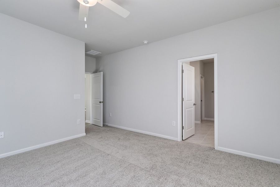 Spacious, unfurnished interior of a new home in Jordan Grove, Conway (Image 22).